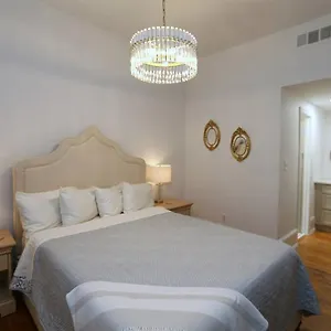 Queen Anne's Savannah